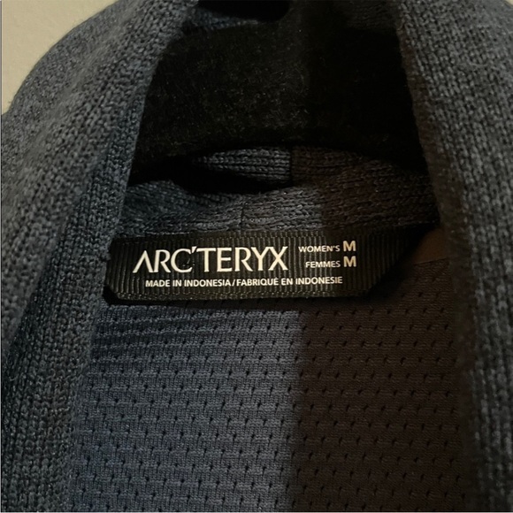 ARC'TERYX Laina Cardigan Heathered Navy/Blue Alpenex Fleece Sweater - Picture 7 of 8